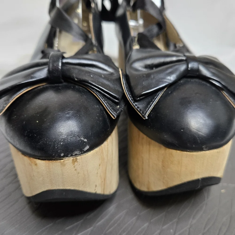BODYLINE‎ black rocking horse Mary Jane ballet style lace up platform shoe 26/10
